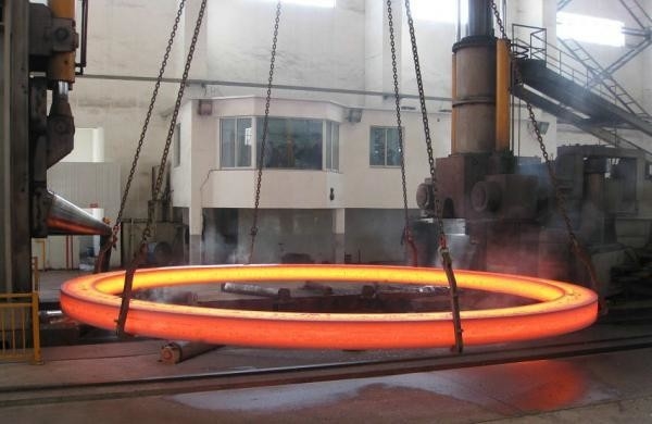Hot forging aisi4140 sae1045 steel wind tower large steel ring